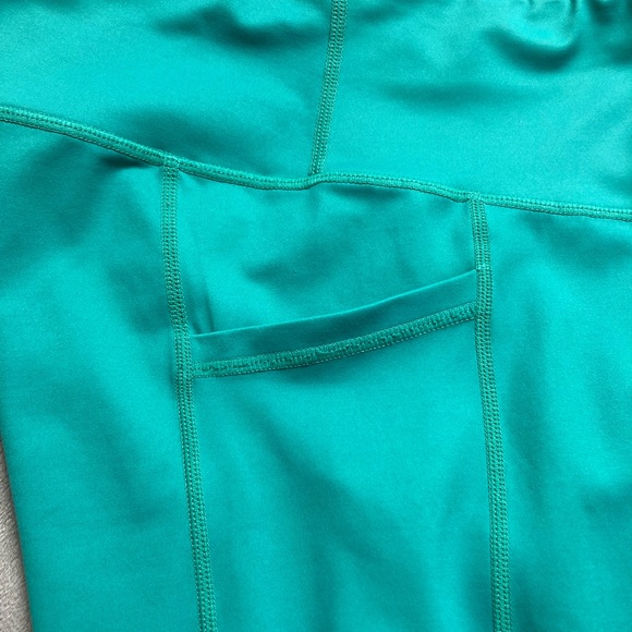 Constantly Varied Gear Green Capri Leggings M - Picture 5 of 6